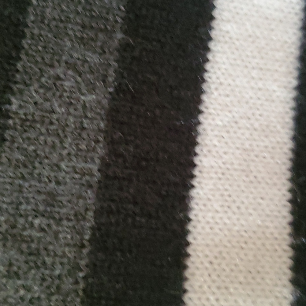 U.S. Polo Assn. Sweater - Picture 7 of 9